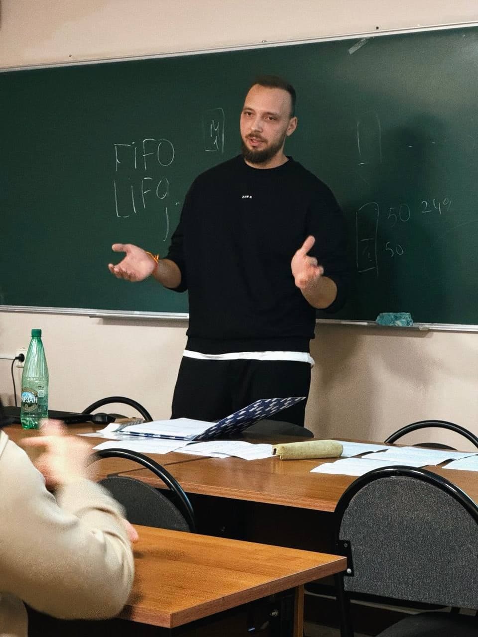 Владимир Семёнов — директор АНО «Диалог-Медиа»